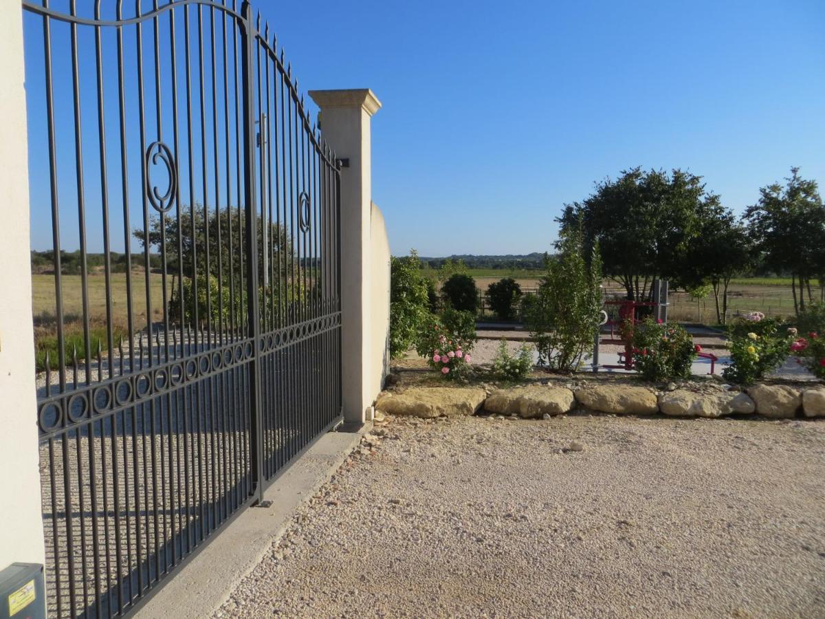 Les Studios-Hotel De Sommieres Exterior photo